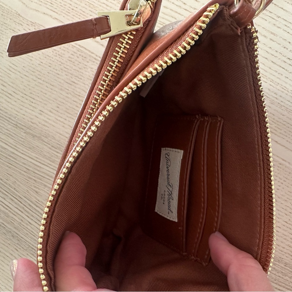 Universal Thread Wristlet